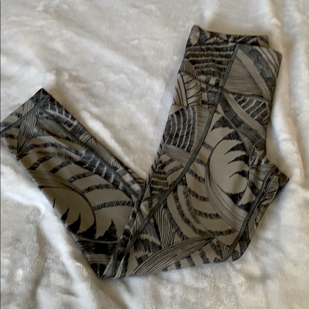 Athleta printed leggings - gray/olive